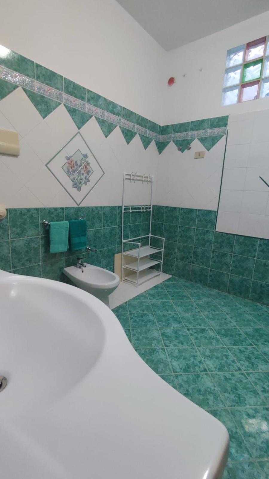 Bed and Breakfast Casa Di Mitri Карини Экстерьер фото