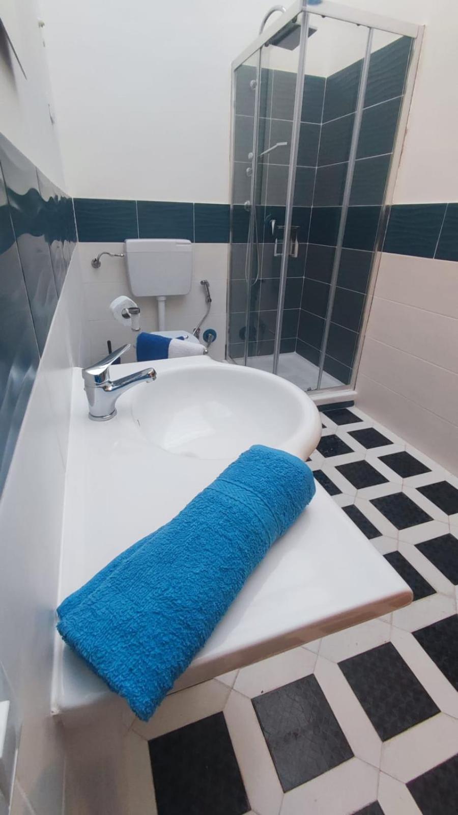 Bed and Breakfast Casa Di Mitri Карини Экстерьер фото