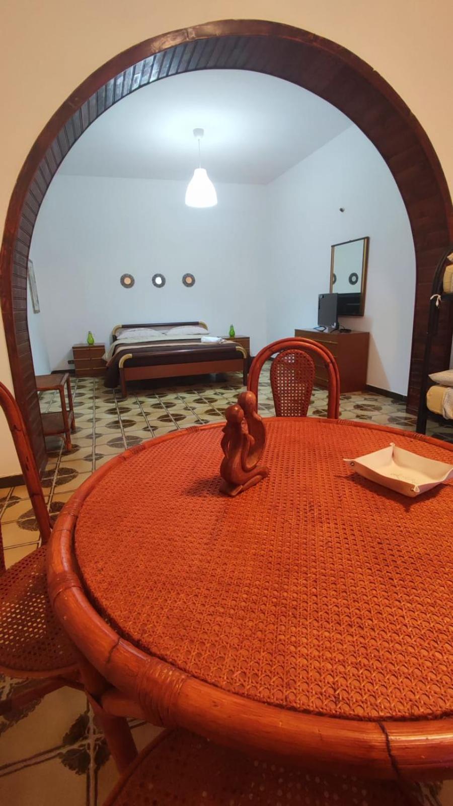 Bed and Breakfast Casa Di Mitri Карини Экстерьер фото