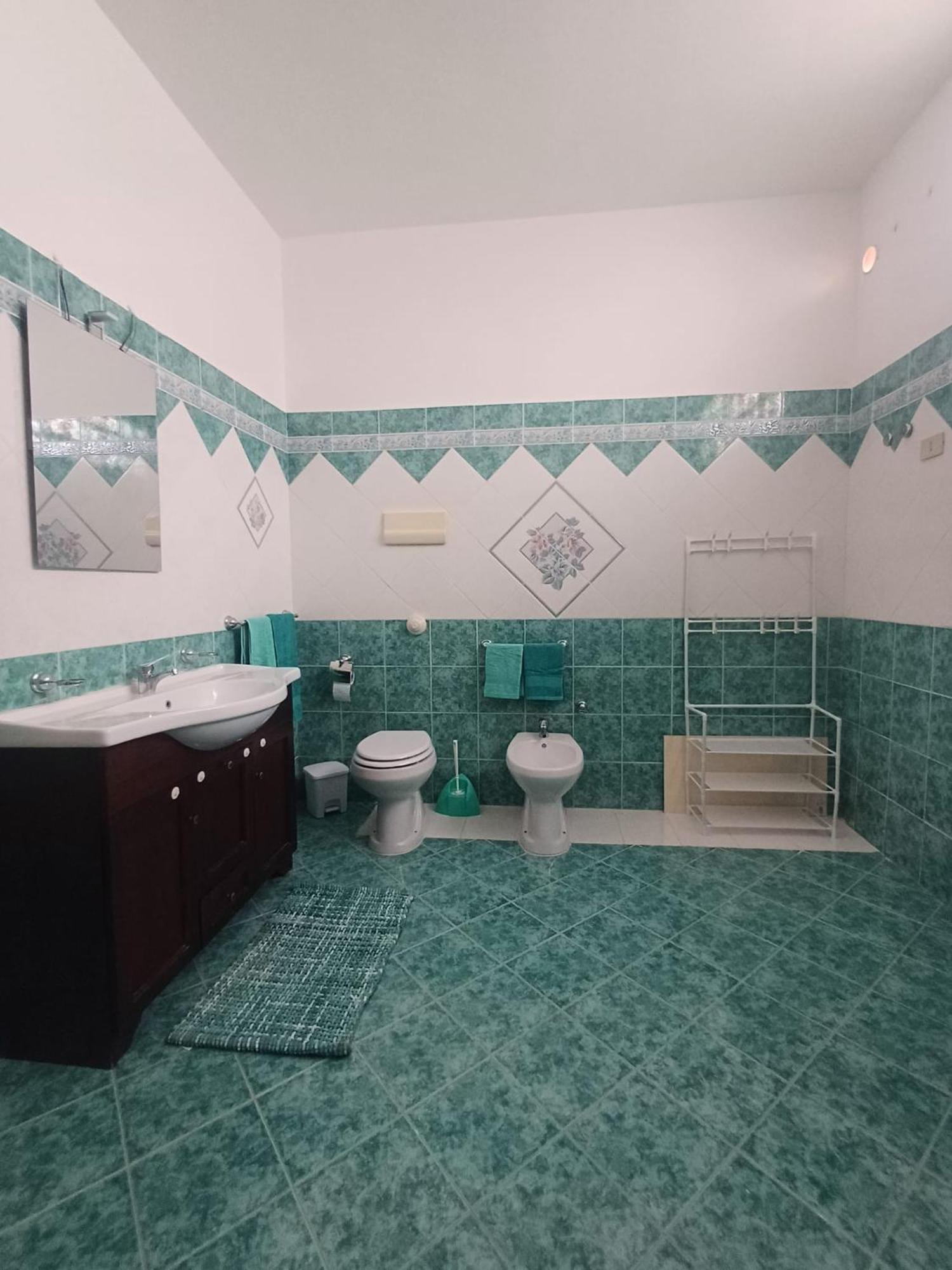 Bed and Breakfast Casa Di Mitri Карини Экстерьер фото